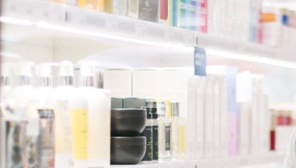 Best Online Beauty Stores for Women