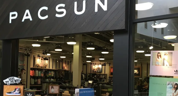 American Stores Like Pacsun that Specialize in California Lifestyle Clothing for Men and Women