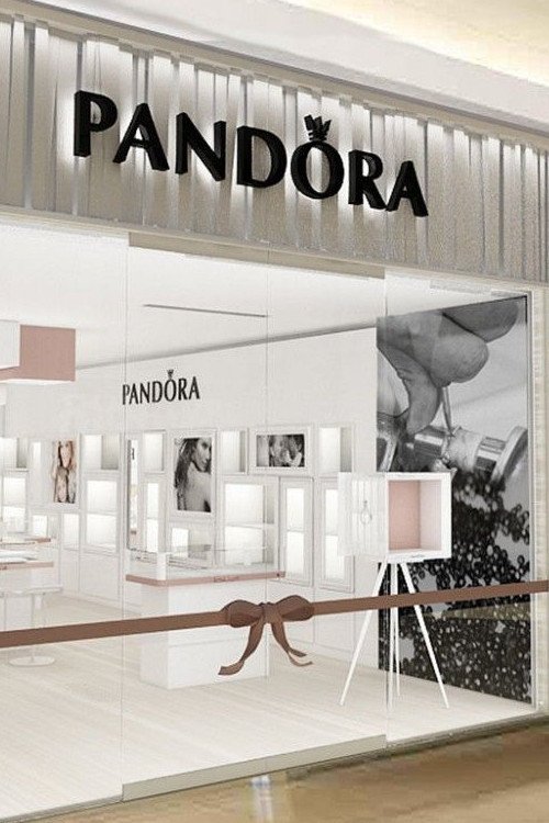 Jewelry Stores and Brands Like Pandora