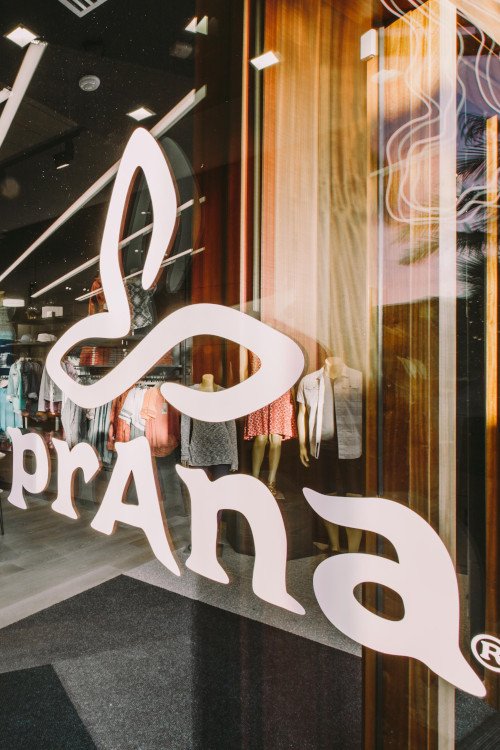 Sustainable Clothing Brands Like prAna for Men and Women